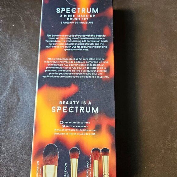 Spectrum 3 Piece Make-Up Brush Set NIB - Picture 2 of 2